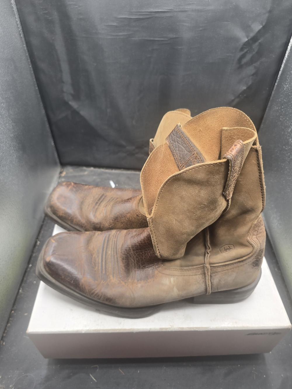 Ariat Two-Tone Brown Leather & Tan Suede Pull-On Western Boots - Picture 4 of 7